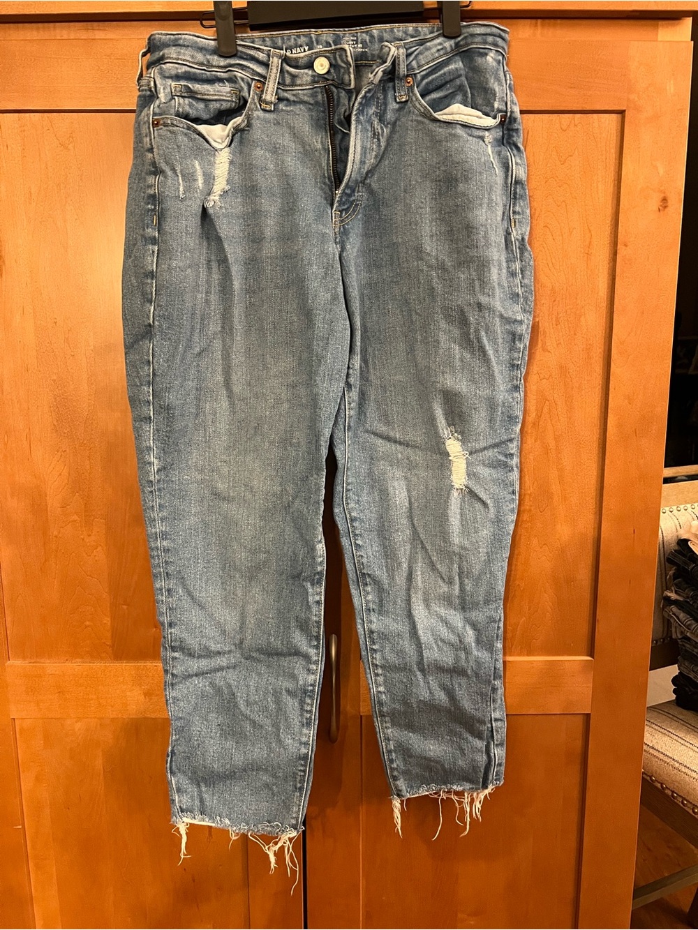 Old Navy Light Blue Distressed Ankle Jeans
